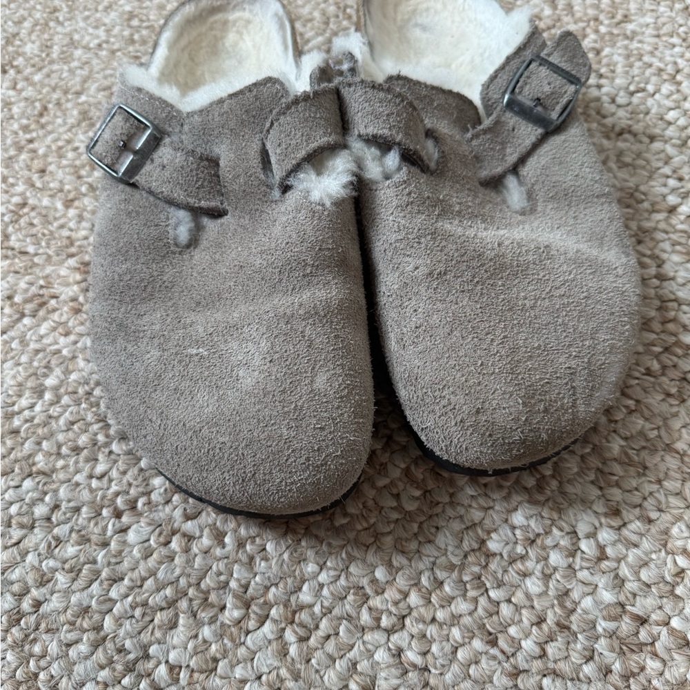 Birkenstock Cream Fleece-Lined Footwear